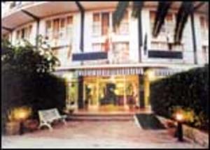 מלון סיטגס Arcadia מראה חיצוני תמונה